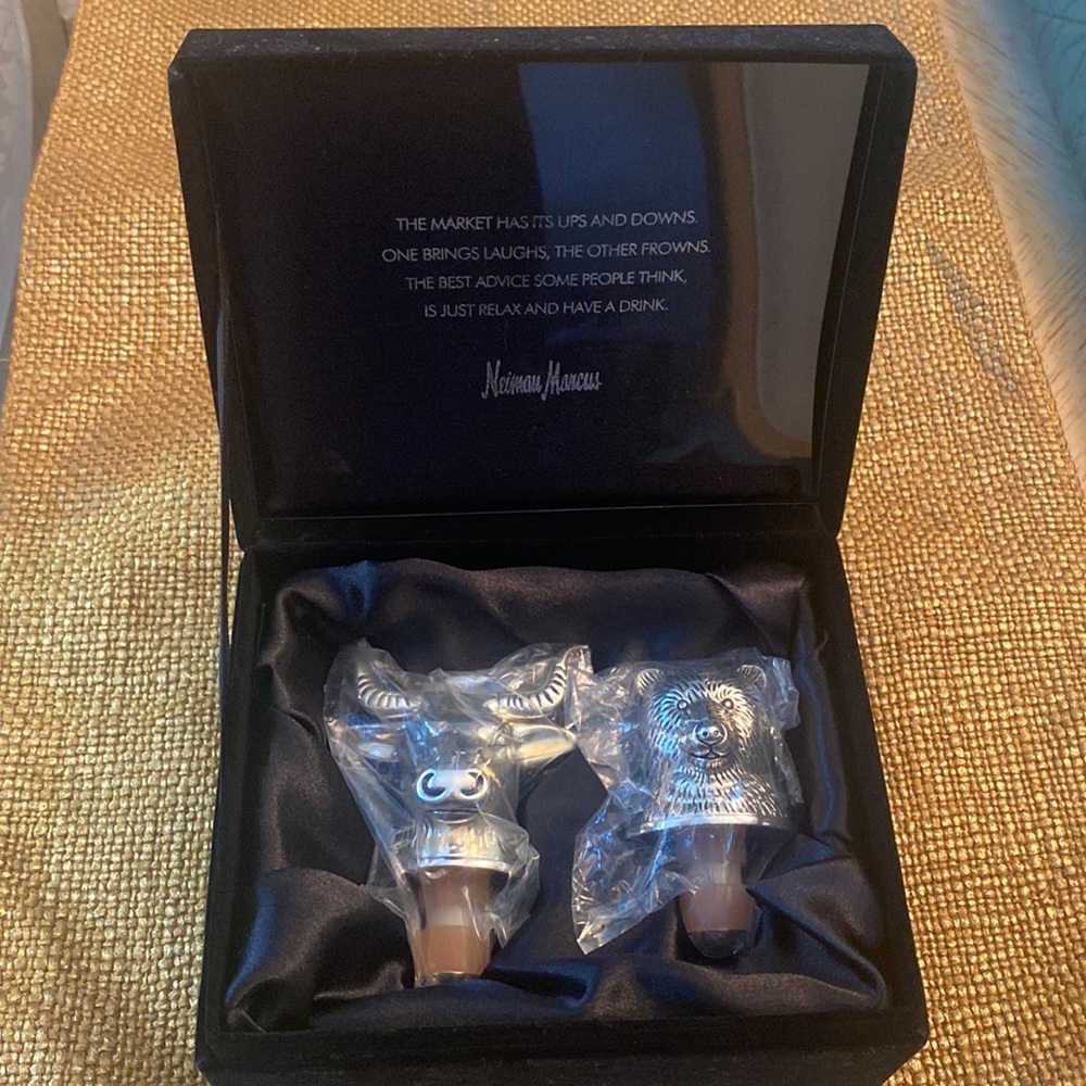 Neiman Marcus Bull and Bear Wine Stoppers Vintage